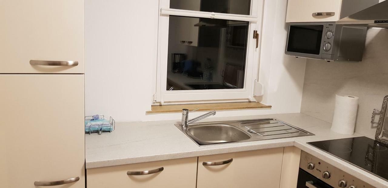 Outletcity Ferienwohnung Apartment 2 Metzingen  Zewnętrze zdjęcie